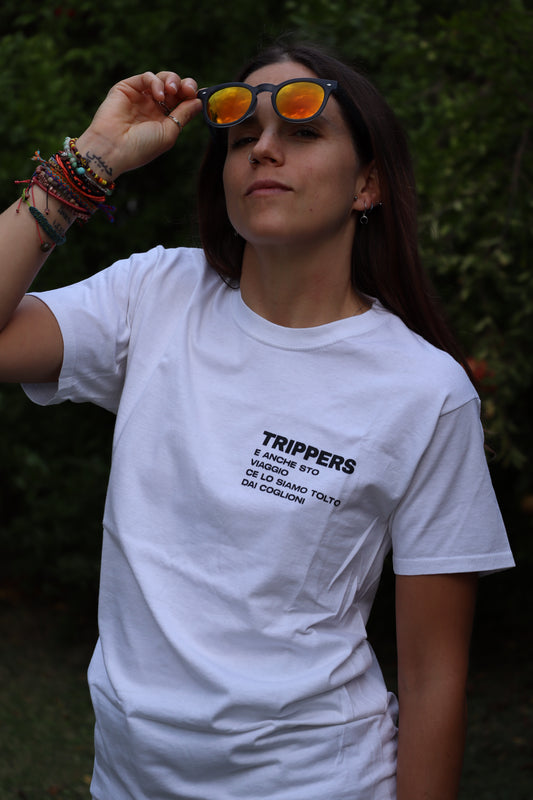 T-shirt 'E ANCHE STO VIAGGIO CE LO SIAMO TOLTO DAI COGLIONI'